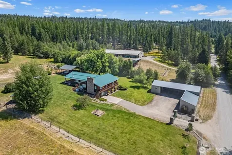 1381 Little Twin Lakes Road Colville WA 99114