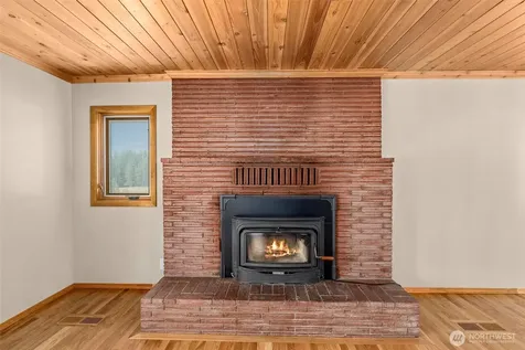 1381 Little Twin Lakes Road Colville WA 99114