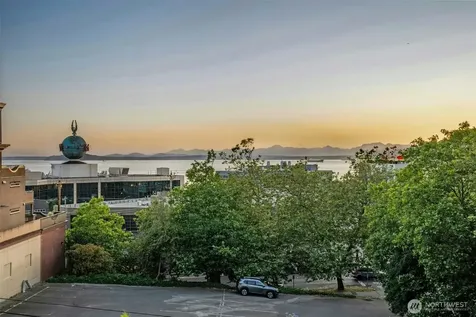133 Queen Anne Avenue N Seattle WA 98109