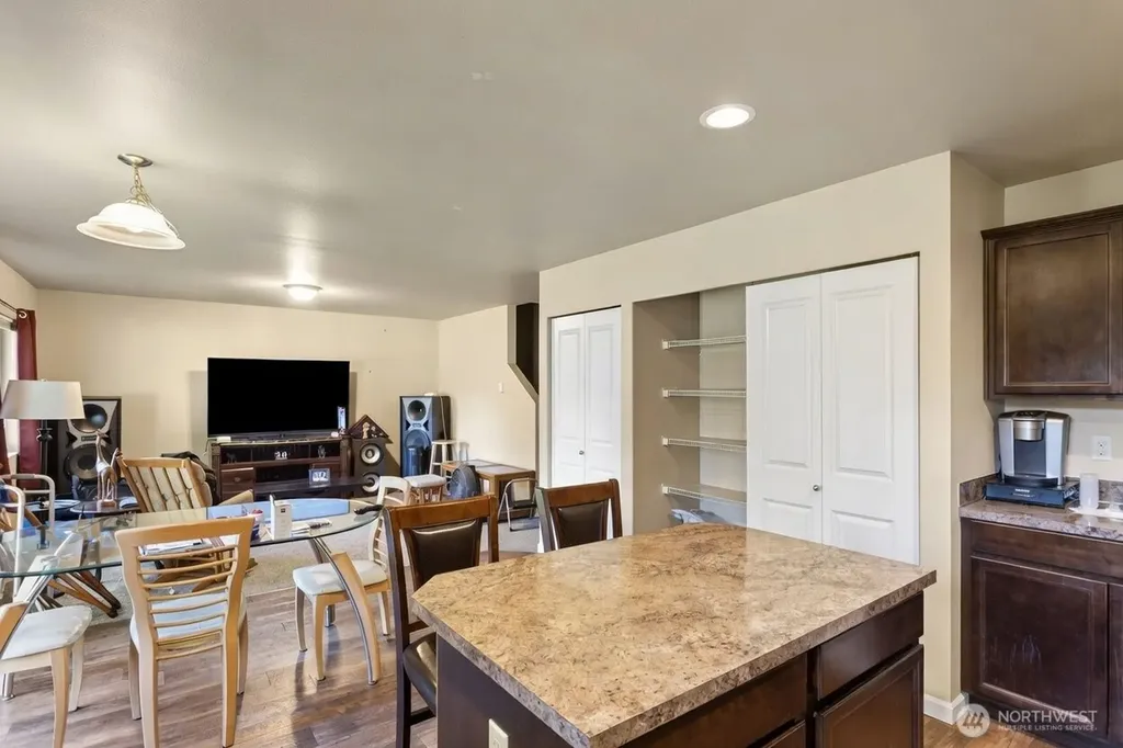 2315 SE Kelby Circle Port Orchard WA 98366