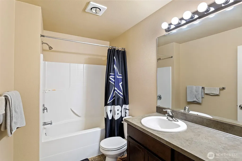 2315 SE Kelby Circle Port Orchard WA 98366