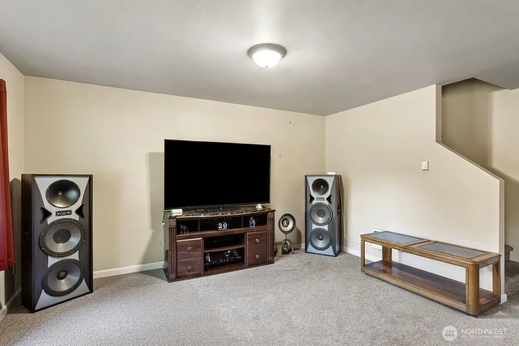 2315 SE Kelby Circle Port Orchard WA 98366