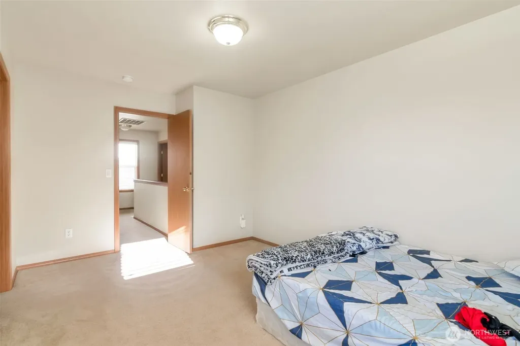 22686 129th Place SE Kent WA 98031