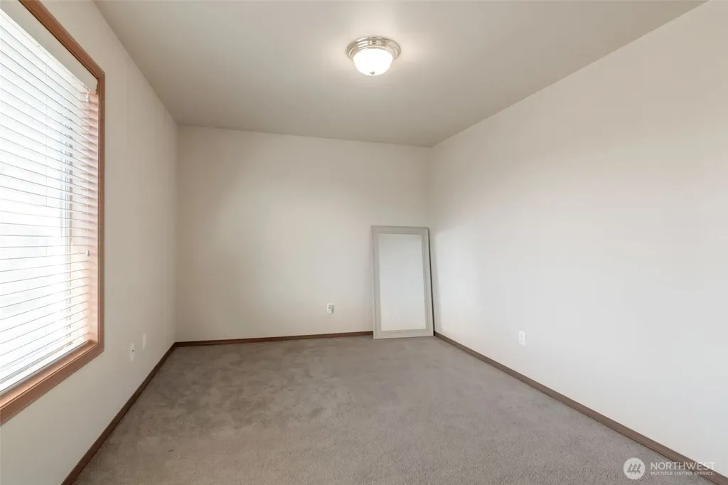 22686 129th Place SE Kent WA 98031