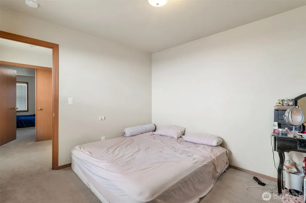 22686 129th Place SE Kent WA 98031