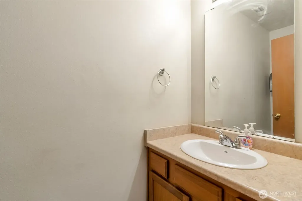 22686 129th Place SE Kent WA 98031