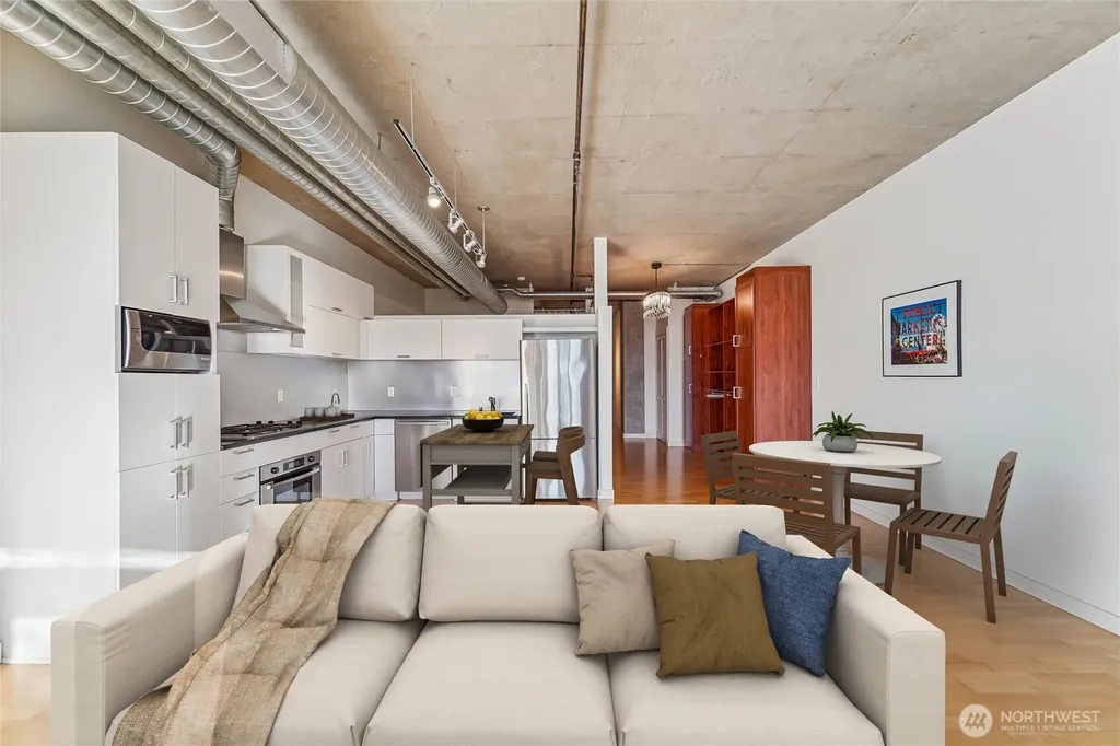 2720 3rd Avenue Seattle WA 98121