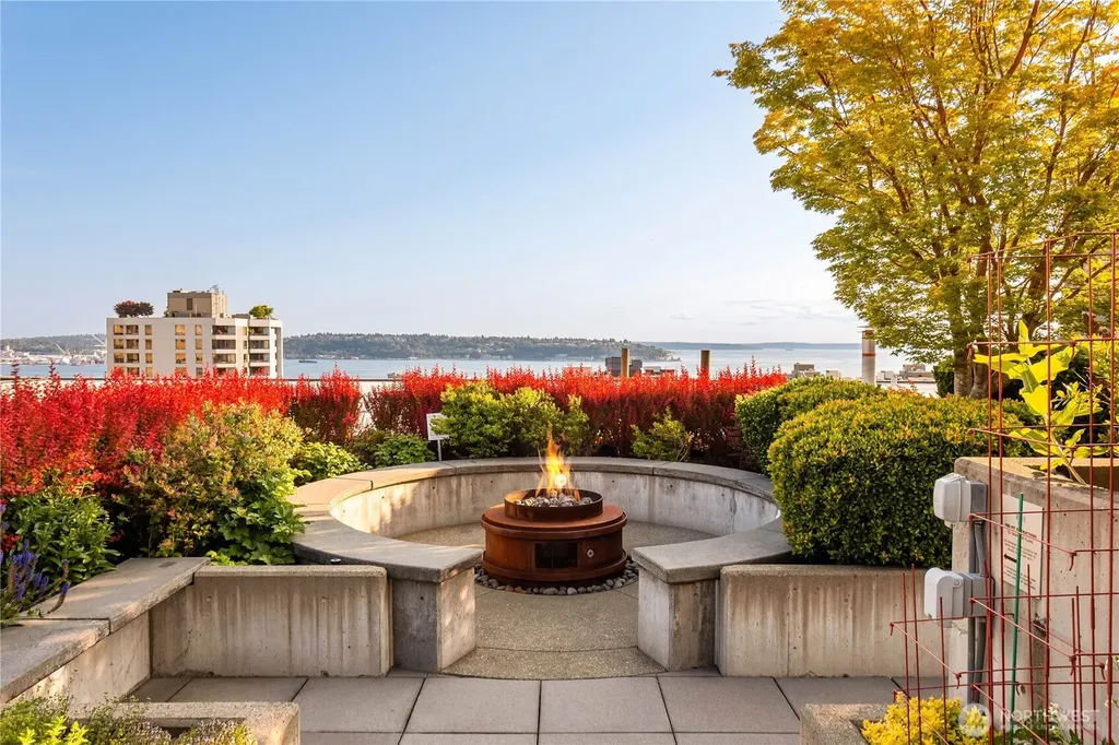 2720 3rd Avenue Seattle WA 98121