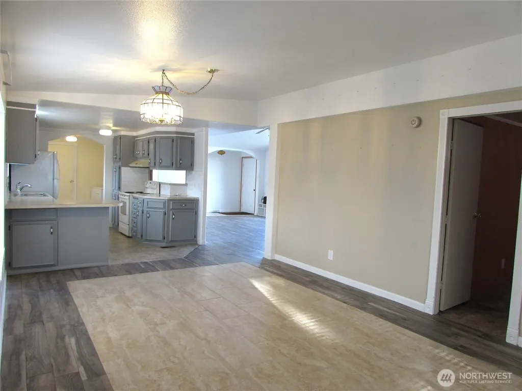 19920 67th Avenue NE Arlington WA 98223