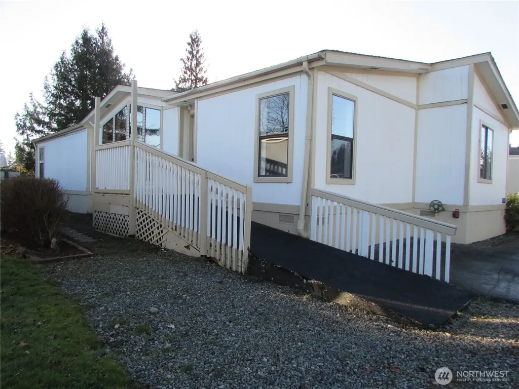 19920 67th Avenue NE Arlington WA 98223