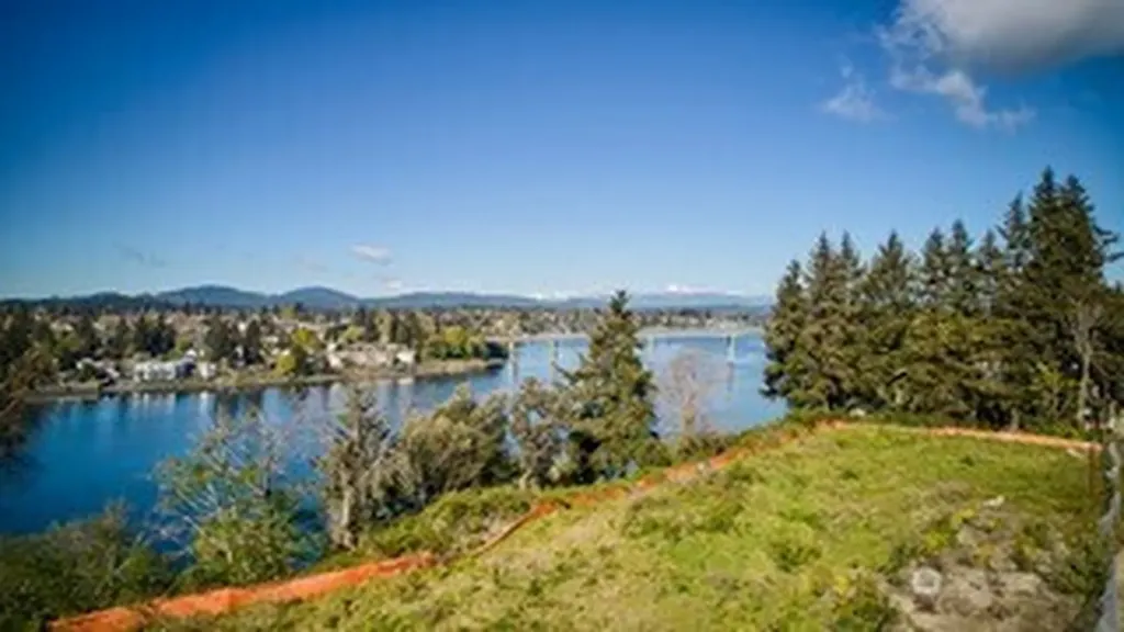 1943 Wheaton Way Bremerton WA 98310