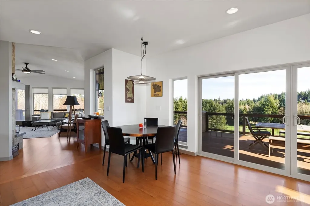 22922 Belvedere Place NE Kingston WA 98346