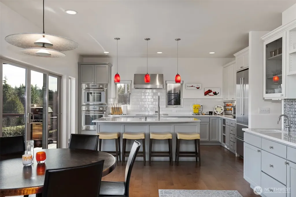 22922 Belvedere Place NE Kingston WA 98346