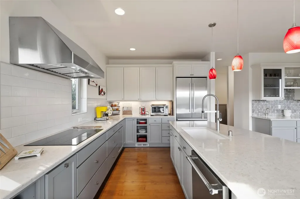 22922 Belvedere Place NE Kingston WA 98346