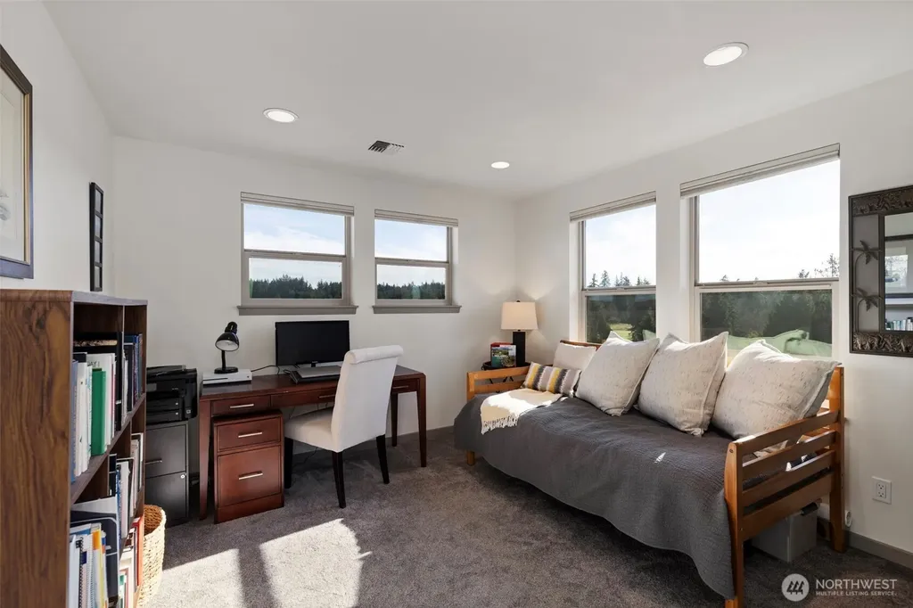 22922 Belvedere Place NE Kingston WA 98346