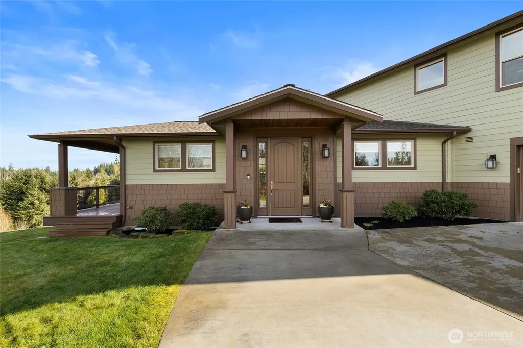 22922 Belvedere Place NE Kingston WA 98346