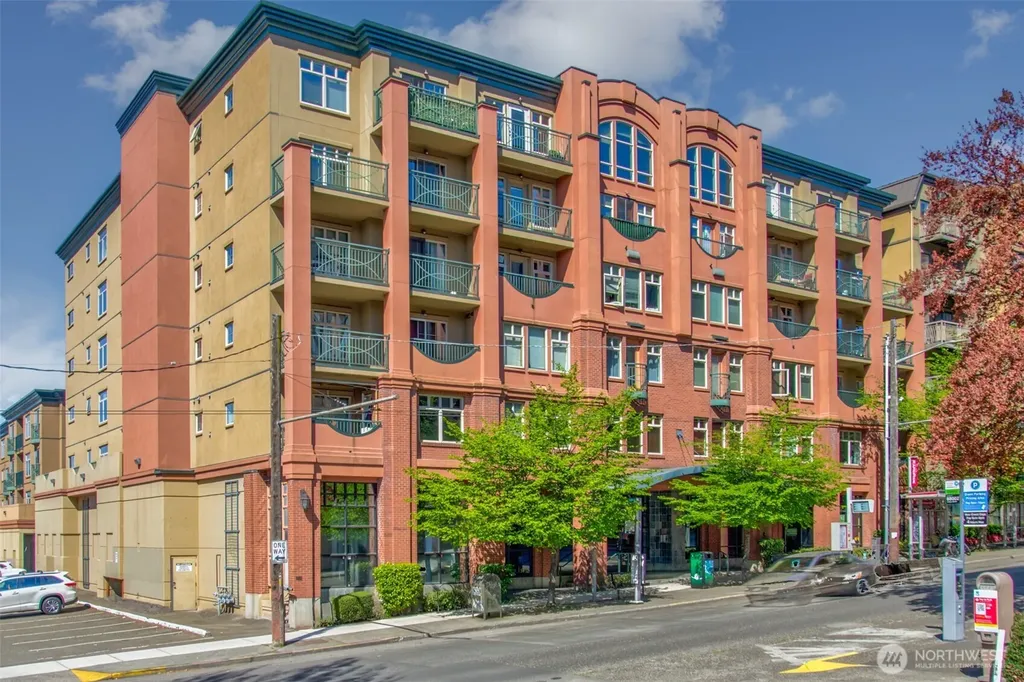 123 Queen Anne Avenue N Seattle WA 98109