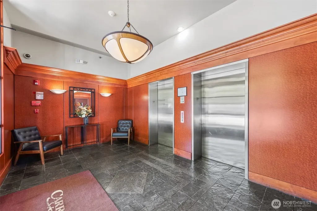 123 Queen Anne Avenue N Seattle WA 98109