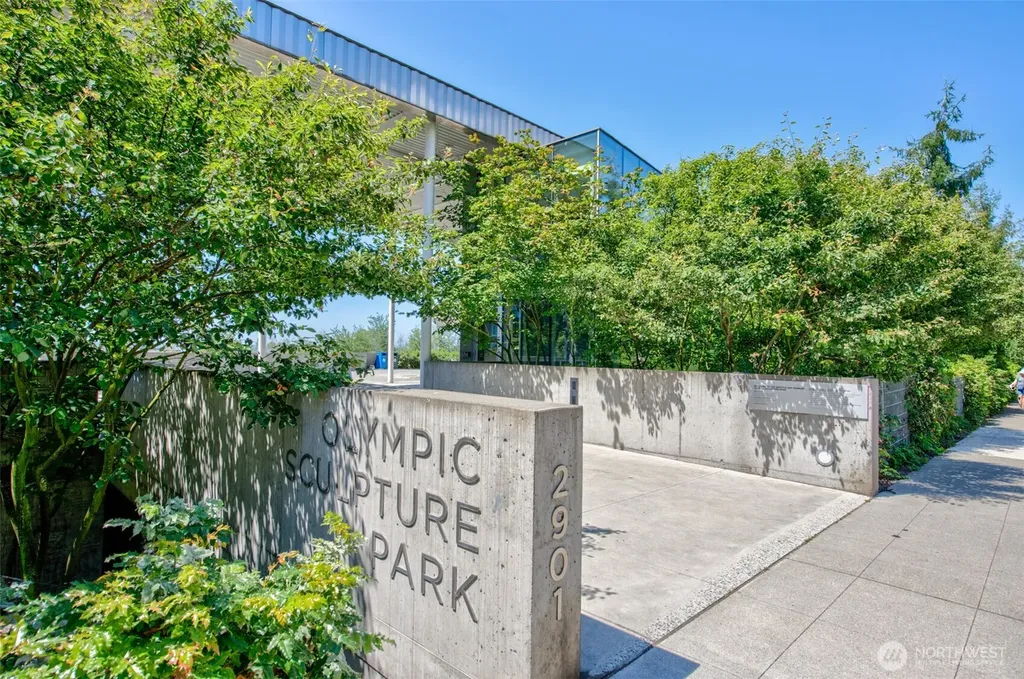 123 Queen Anne Avenue N Seattle WA 98109