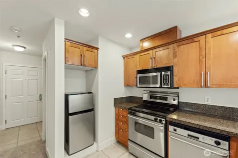 123 Queen Anne Avenue N Seattle WA 98109