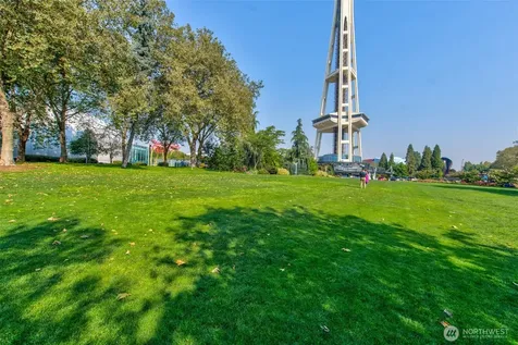123 Queen Anne Avenue N Seattle WA 98109