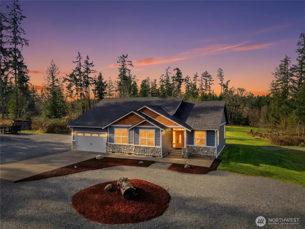 38512 Mountain Highway E Eatonville WA 98328