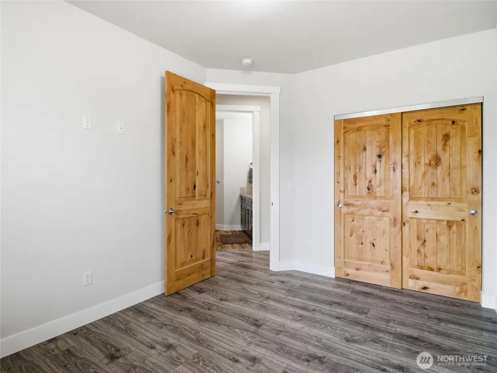 38512 Mountain Highway E Eatonville WA 98328