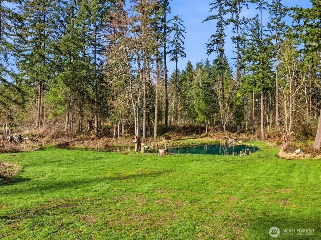 38512 Mountain Highway E Eatonville WA 98328