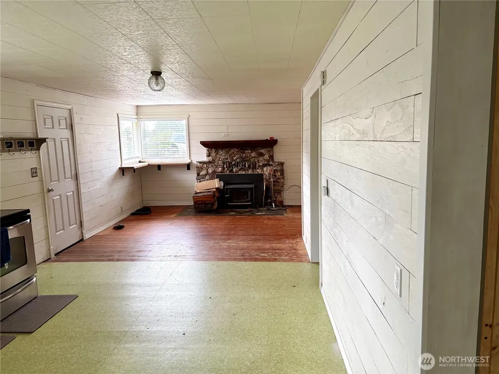 1215 199th Place Long Beach WA 98631