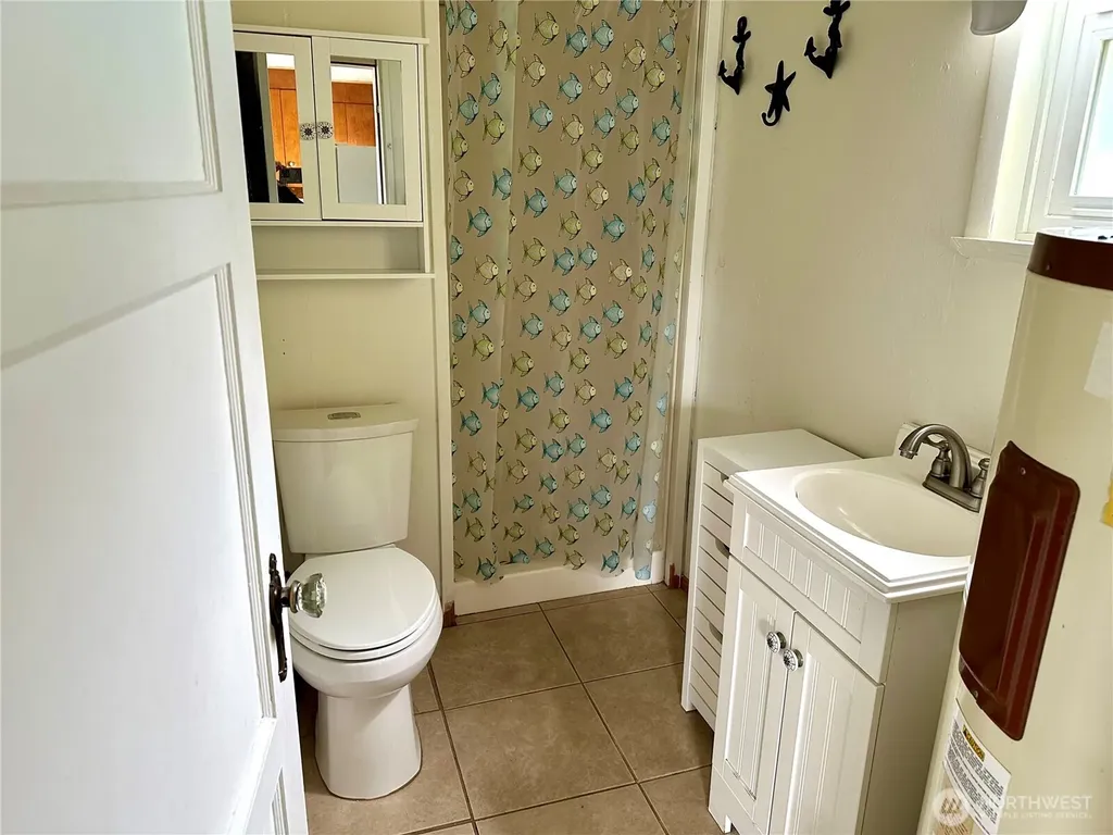 1215 199th Place Long Beach WA 98631