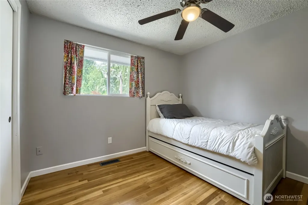 5023 161st Place SW Edmonds WA 98026