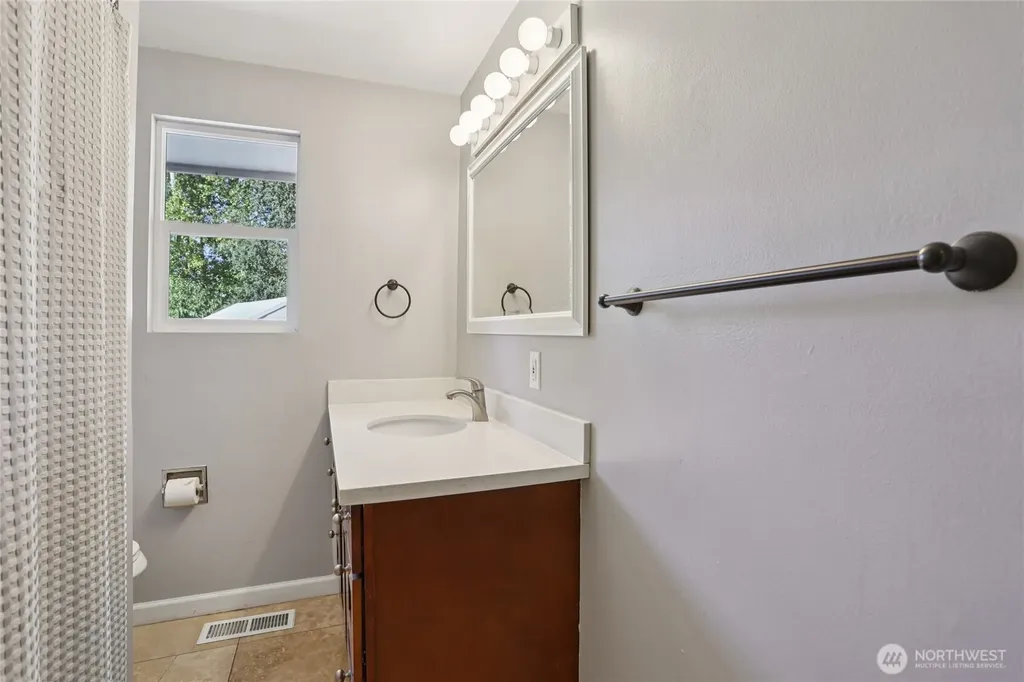 5023 161st Place SW Edmonds WA 98026