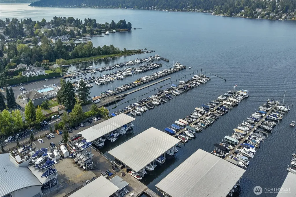 3911 Lake Washington Boulevard SE Bellevue WA 98006