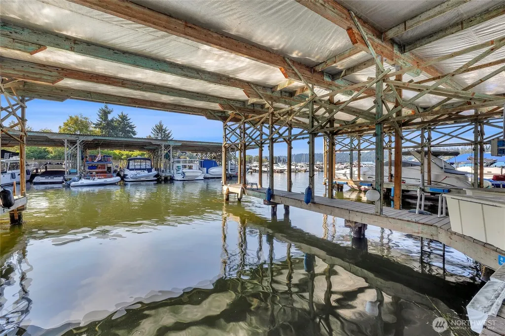 3911 Lake Washington Boulevard SE Bellevue WA 98006