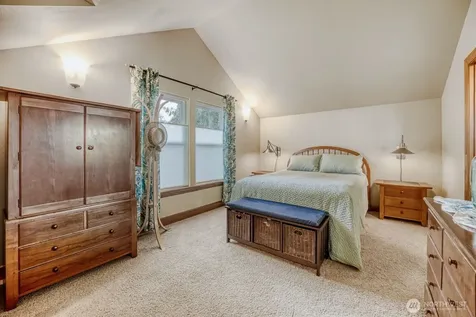 11740 Burke Avenue N Seattle WA 98133