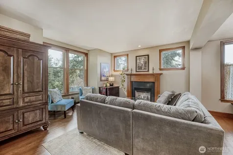11740 Burke Avenue N Seattle WA 98133