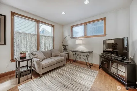 11740 Burke Avenue N Seattle WA 98133