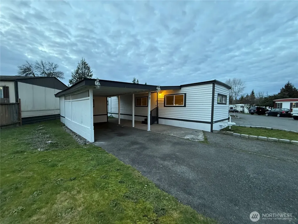 159 136th Street S Tacoma WA 98444
