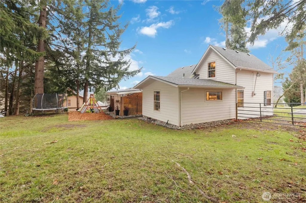 2405 Sunrise Street Kelso WA 98626