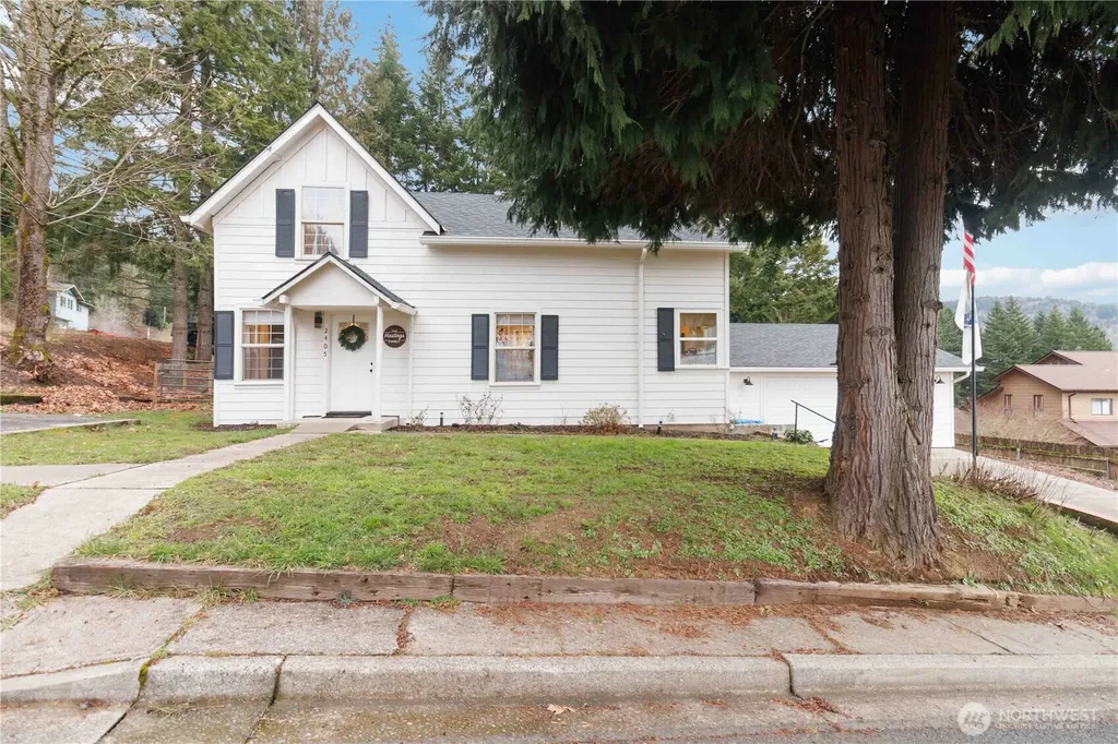 2405 Sunrise Street Kelso WA 98626