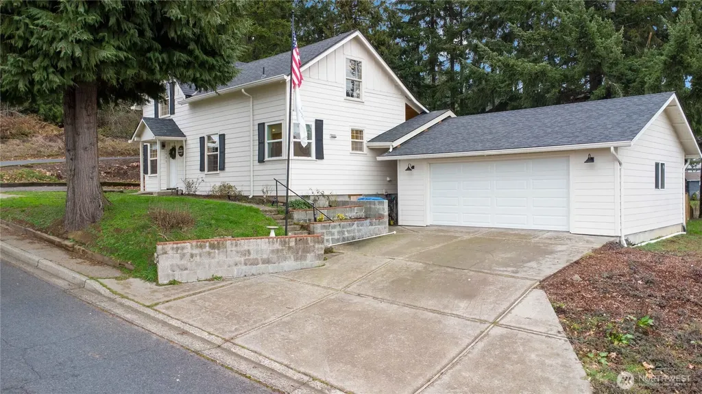 2405 Sunrise Street Kelso WA 98626