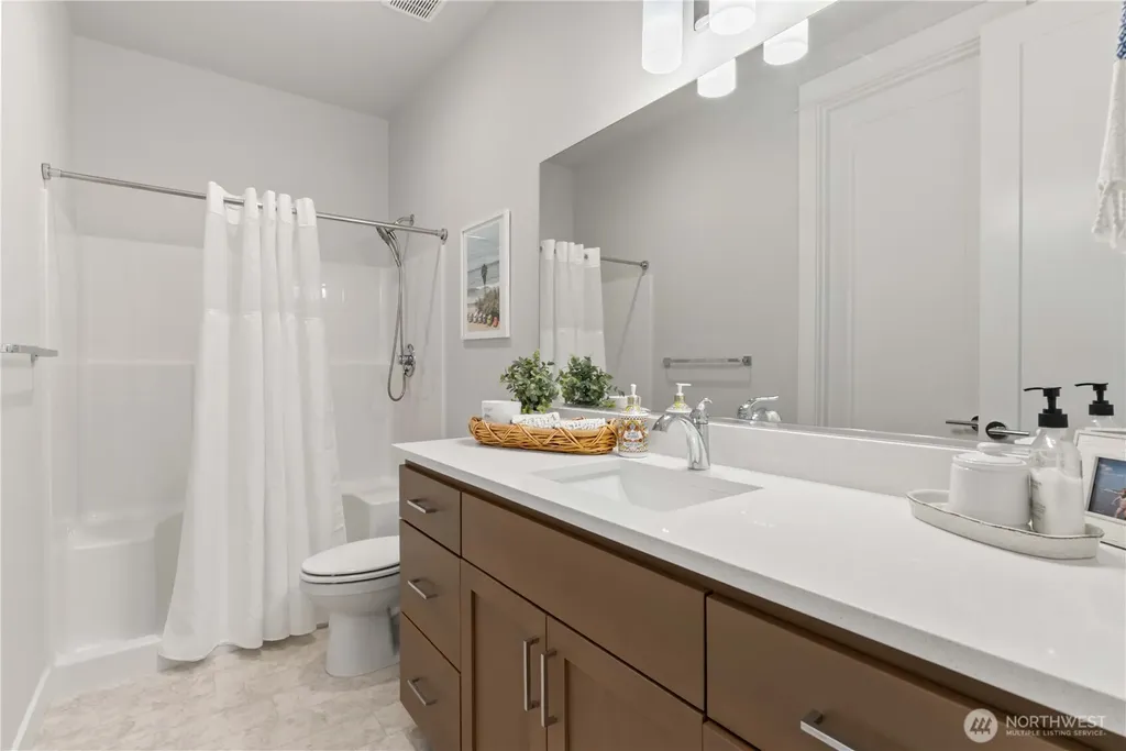 33473 Walnut Avenue SE Black Diamond WA 98010