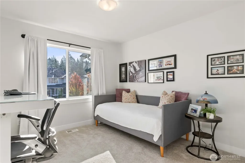 33473 Walnut Avenue SE Black Diamond WA 98010