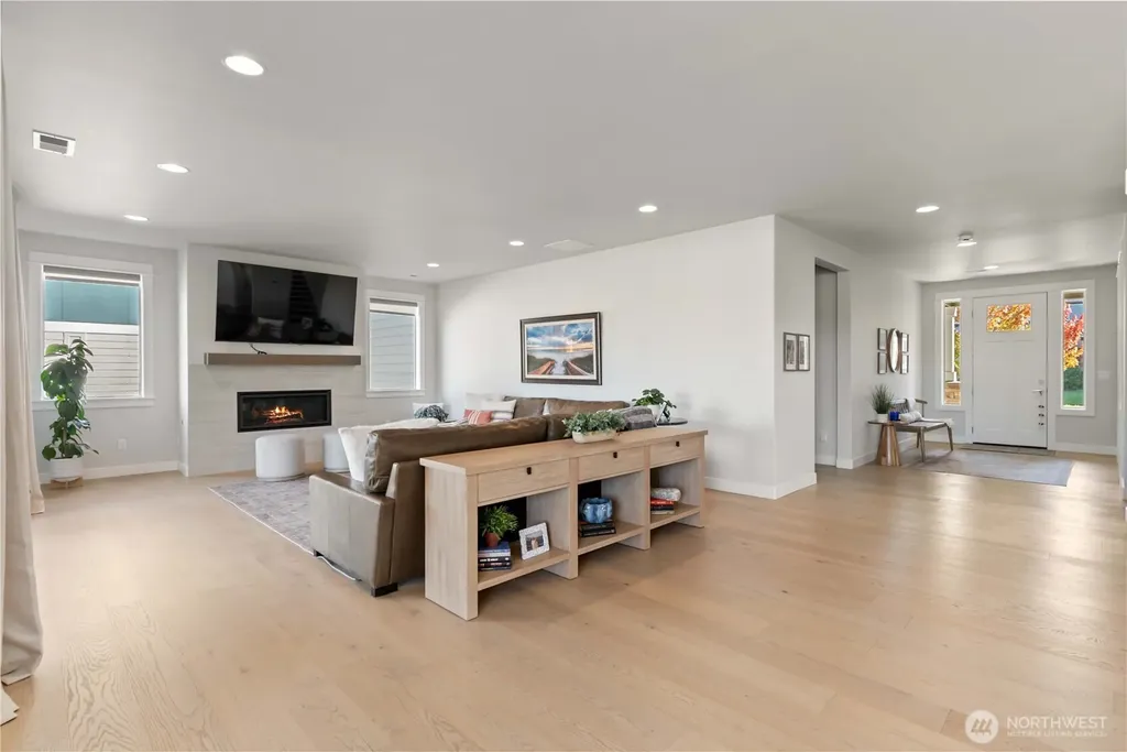 33473 Walnut Avenue SE Black Diamond WA 98010
