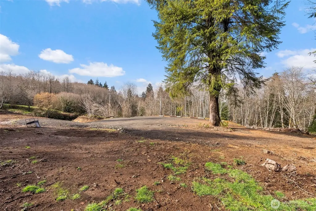 299 State Route 6 Raymond WA 98577