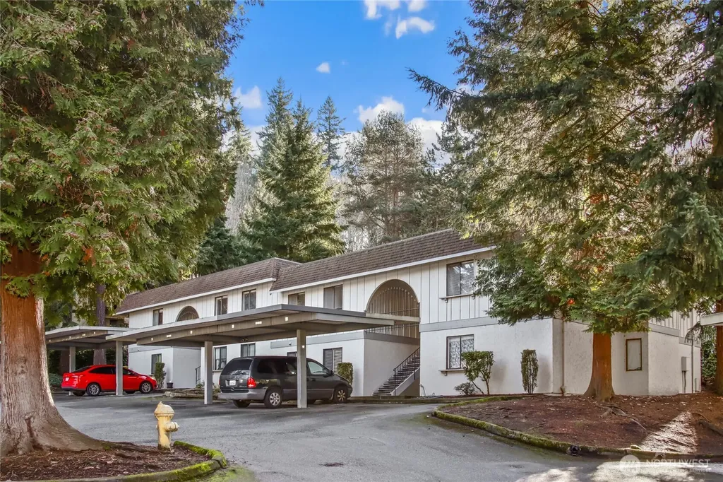 12527 NE 117th Place Kirkland WA 98034