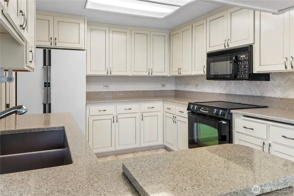 15719 SE 23rd Street Vancouver WA 98683