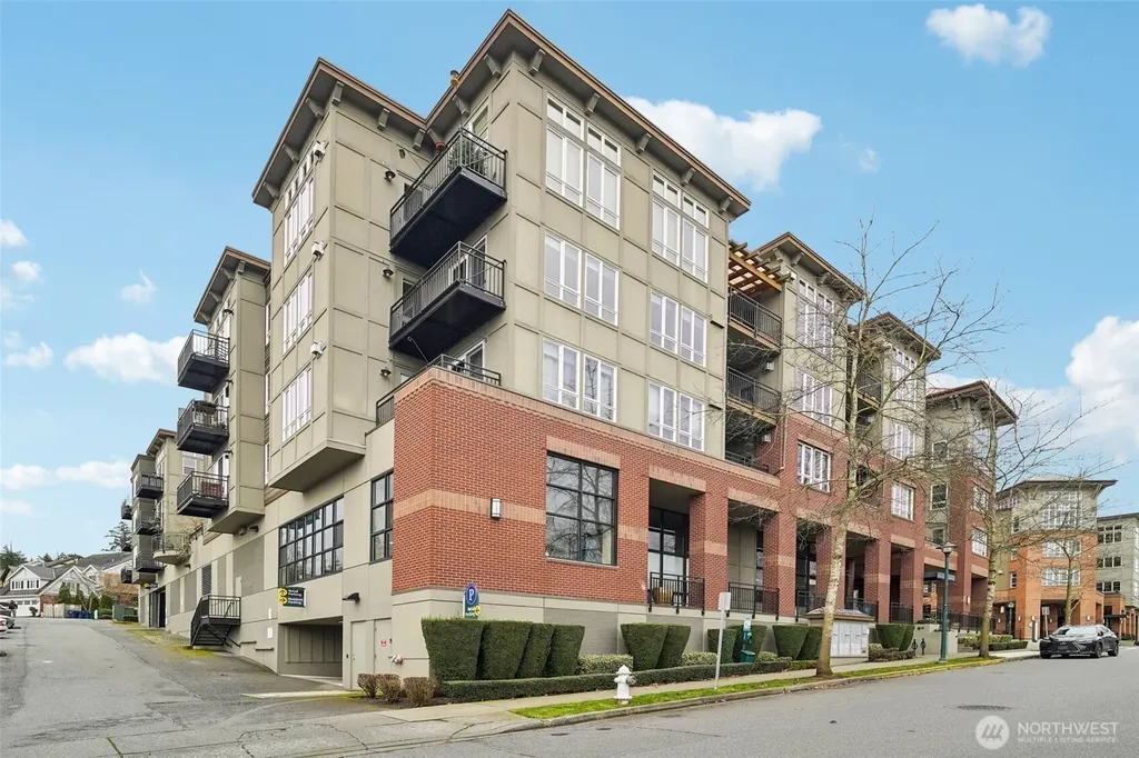 1886 25th Avenue NE Issaquah WA 98029
