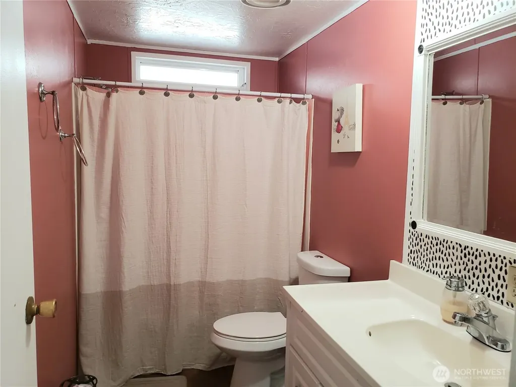 272 Grand Fir Drive Enumclaw WA 98022