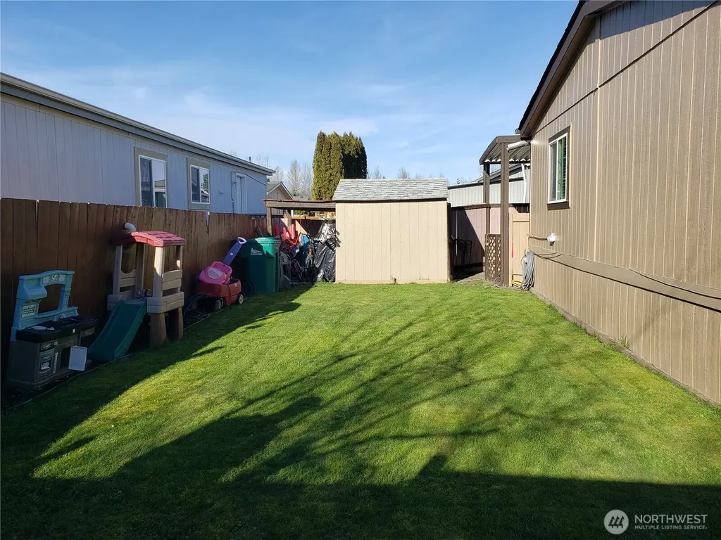 272 Grand Fir Drive Enumclaw WA 98022